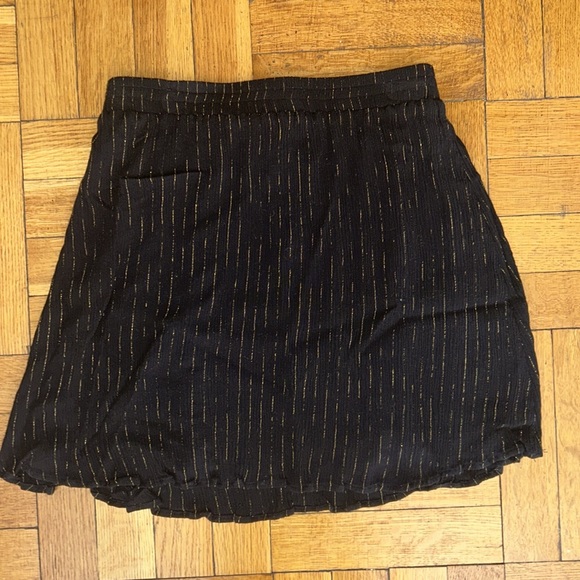 Michael Kors Skirt Holiday Party - Picture 5 of 10